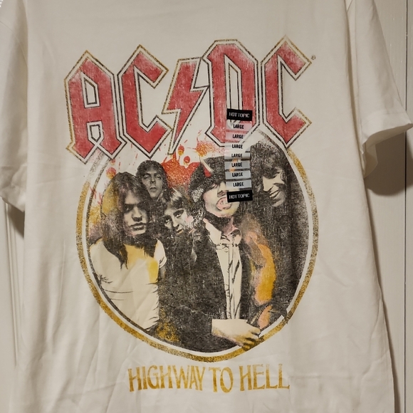 AC/DC | Shirts | Acdc White Graphic Tshirt | Poshmark